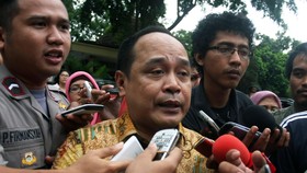 Pinjamkan Apartemen ke Samad, Supriansa Dipecat Erwin Aksa