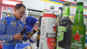 Soal Izin Toko Miras, Ahok Tunggu Arahan Menteri Gobel