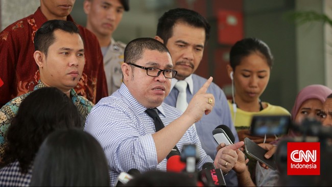 Pengacara calon Kapolri Komisaris Jenderal Budi Gunawan, menyesalkan pernyataan Ketua Tim 9 Syafii Maarif soal pembatalan pelantikan kliennya.