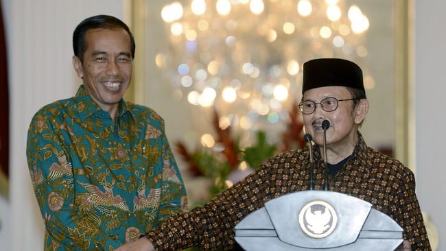 Menurut Budiman, Jokowi bertemu Prabowo pekan lalu untuk menghitung kekuatan politik yang riil. Selain mendengar pendapat PDIP, Jokowi juga perlu masukan KMP.