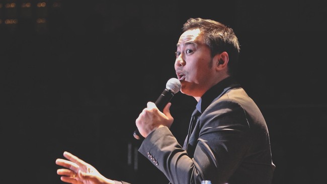 Komika Pandji Pragiwaksono diperiksa Bareskrim Polri terkait laporan ujaran SARA terhadap suku Toraja dalam candaannya.