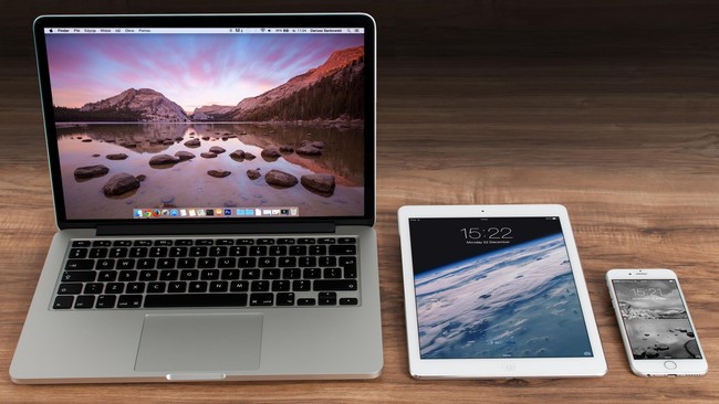 Apple nyatanya masih membutuhkan Samsung untuk membuat salah satu komponen produk miliknya. Kendati selama ini, mereka dikenal saling bersaing.