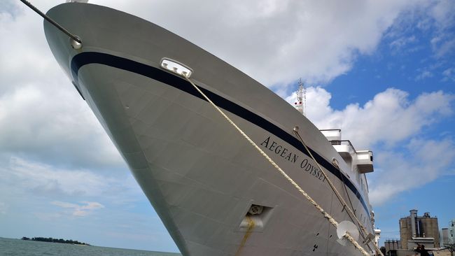 Wisata bahari memang jadi andalan Kemenpar untuk memancing turis asing. Salah satu celah yang dibidik adalah wisata yacht dan kapal pesiar.