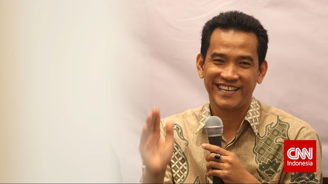 Refly Harun dijadwalkan menjalani pemeriksaan oleh Bareskrim Polri hari ini terkait wawancaranya dengan Gus Nur yang dianggap menyinggung NU.