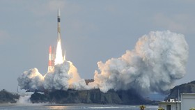 China Luncurkan Satelit Komunikasi Anti-Hacker