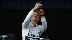 Rosberg Bersiap Kalahkan Lewis Hamilton