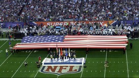 Kisah Dua Pembobol Stadion Super Bowl