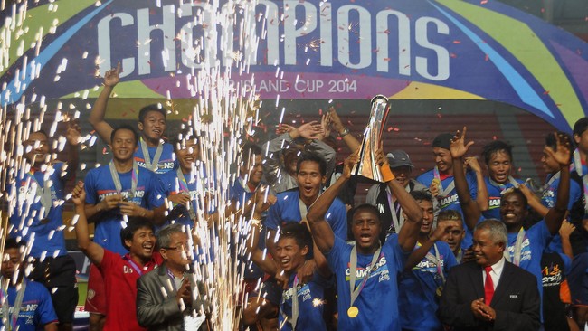 Arema harus bermain selama 120 menit untuk bisa memastikan gelar IIC 2014. Gol kemenangan Arema dicetak Sengbah Kennedy pada menit ke-115.