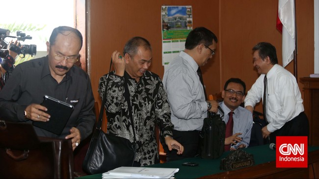 Kuasa hukum KPK, Rasamala Aritonang, menyatakan bukti yang dibawa kuasa hukum Komjen Budi Gunawan, seperti kliping media cetak dan informasi media online.