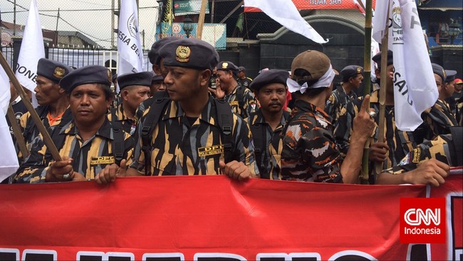 Permintaan KY agar hakim Sarpin Rizaldi tak pimpin gugatan praperadilan Polri terhadap KPK karena Sarpin dikhawtirkan tak objektif dalam memutus perkara.