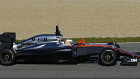 Alonso Menabrak Dinding dengan Kecepatan Tinggi