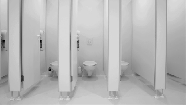 Para buruh perusahaan pengolah hasil peternakan di AS dilarang ke toilet dan harus kencing dan buang air besar dengan popok.