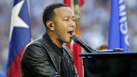 John Legend Meriahkan Resepsi Pernikahan Jelata