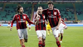 Berlusconi Setuju Lepas Milan ke Perusahaan Tiongkok