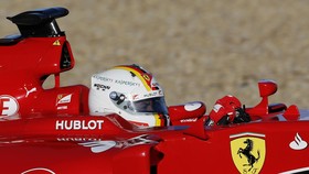 Kecepatan Vettel Adalah Masalah Bagi Mercedes