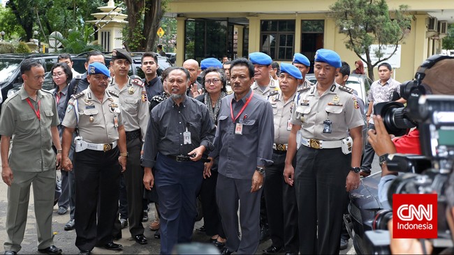 Surat tersebut berisi soal keberatan terhadap pemanggilan dirinya, permohonan gelar perkara dan permintaan untuk mendapatkan BAP.