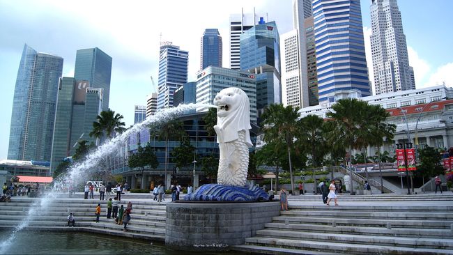 Dari pinggir trotoar Singapura saya bertekad untuk menggapai mimpi saya kerja kantoran suatu hari nanti.