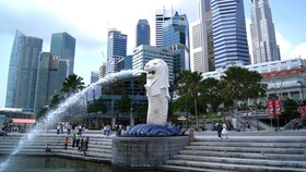 Bank di Singapura Ramai-ramai Kerek Bunga Deposito