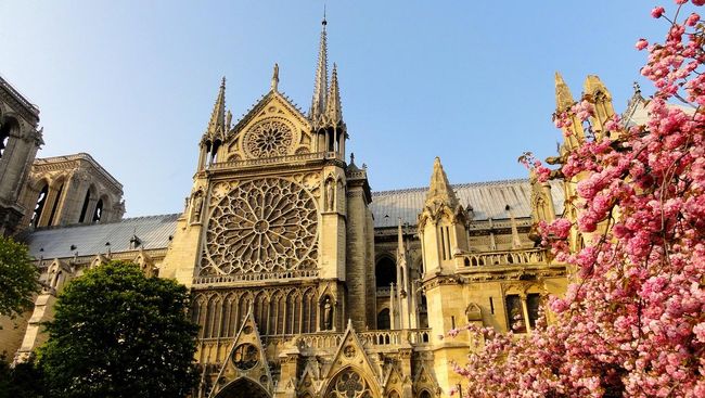 Notre Dame Permata Peradaban Yang Dilalap Kebakaran