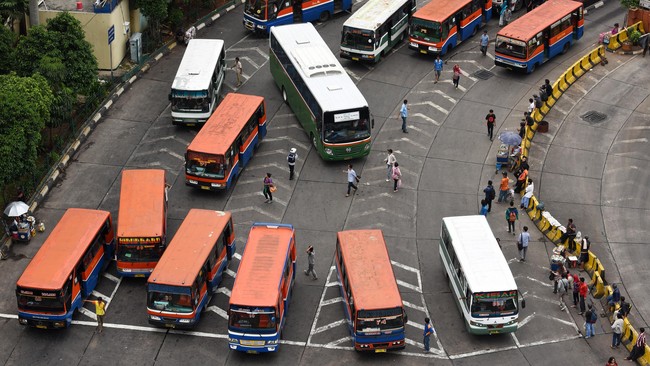 Subsidi itu dalam bentuk public service obligation.