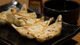 Makanan dan Minuman Pelengkap saat Menikmati Ramen