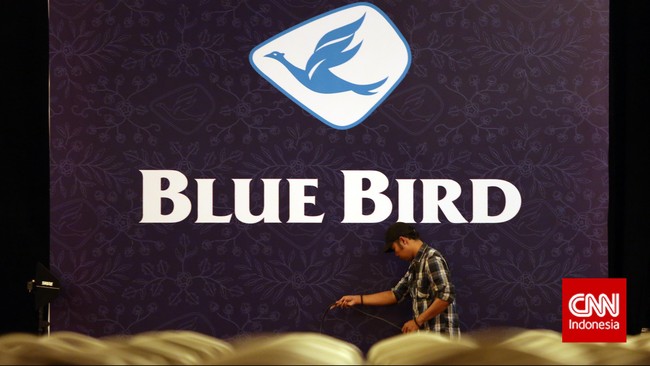 Ada pesan berantai yang menyebut bahwa Blue Bird akan menyediakan jasa ojek motor.