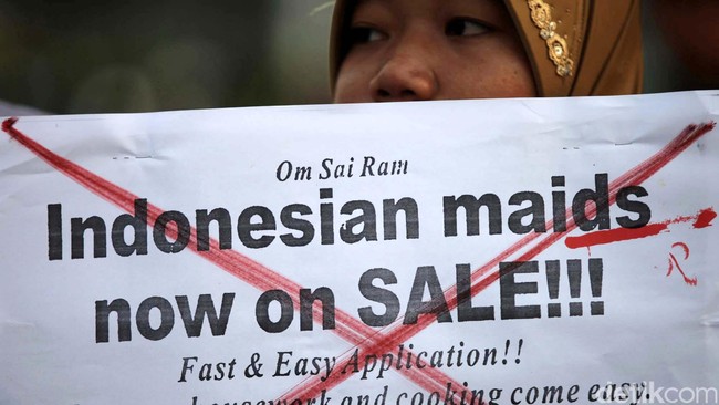 Komnas HAM menilai banyaknya TKI yang bekerja sebagai pekerja rumah tangga di Malaysia membuat stigma sering dialamatkan kepada Indonesia oleh Malaysia.