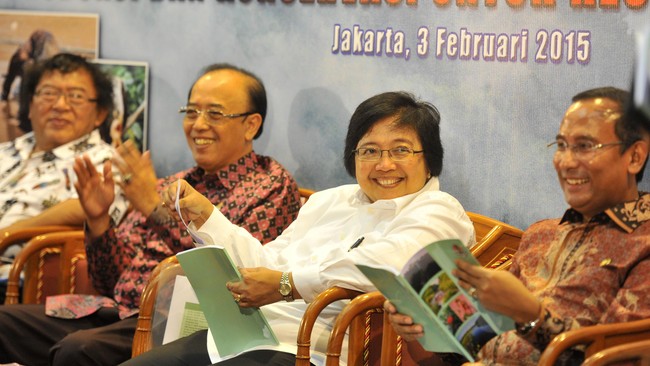 Ganjaran hukuman kepada penyelundup sumber daya alam hayati dinilai sangat lemah. Karenanya, penegakan hukum terhadap penyelundup pun dibahas kembali.