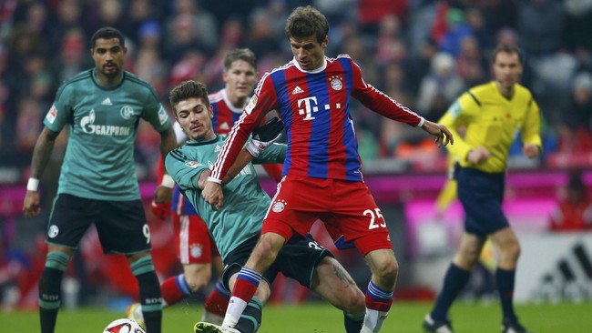Bermain imbang hingga babak kedua berakhir, Bayern Munich dan Schalke 04 hanya mampu mencetak masing-masing satu gol saja lewat aksi Robben dan Howedes.