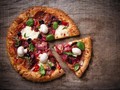 Menguak Asal Muasal Pizza Masuk Indonesia