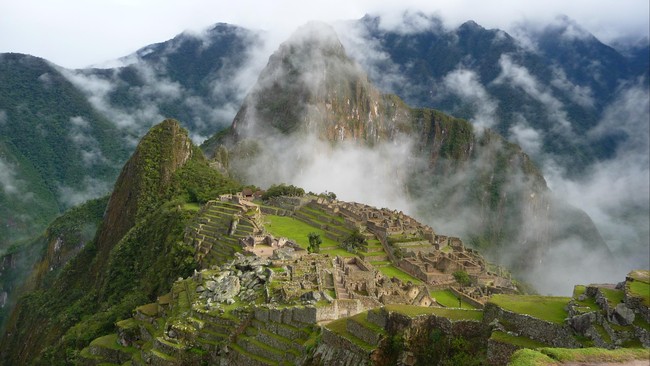 Kepolisian Peru menangkap enam turis asing karena buang air di Macchu Picchu.