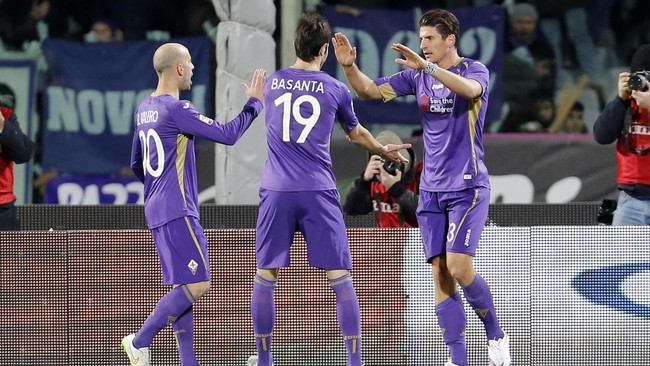 Babak kedua, Fiorentina akhirnya berhasil memecah kebuntuan sekaligus menundukkan AS Roma 2-0 lewat gol Gomez yang dibantu umpan Manuel Pasqual, Rabu (4/2).