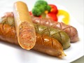 Sosis Belatung Berpotensi Jadi Makanan Masa Depan