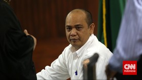 Gulat Manurung Hadapi Vonis Korupsi Hutan Riau Hari Ini