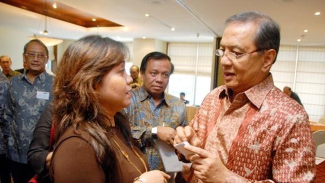 Kadin menilai kebijakan menteri-menteri sekarang yang gemar menetapkan harga batas atas dan bawah telah menciderai prinsip persaingan usaha yang sehat.