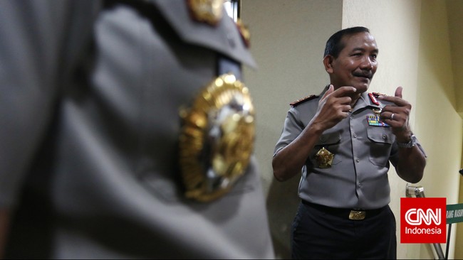 Polri tidak menemukan unsur pidana atas kepemilikan senjata api 21 penyidik KPK. Keberadaan senjata api tersebut hanya sebatas kadaluarsa izin.