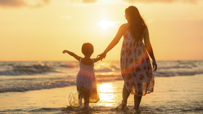 Mama, terimakasih atas segala pengorbananmu, didikanmu, kasih sayangmu dan segala hal yang telah kau berikan kepadaku. #KompetisiDearMom
