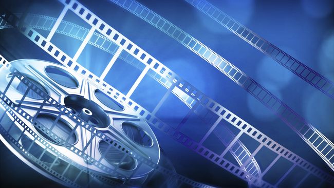 Walau jarang disorot, diapresiasi, dicantumkan namanya di credit title, dan diundang ke pemutaran perdana film, toh kru film tak pernah mengeluh.