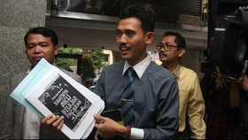 Kecaman Tak Henti Atas Buku 
