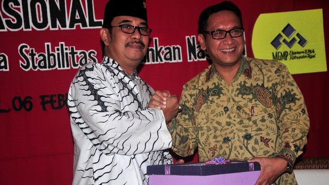 Wasekjen PKB Daniel Johan menyatakan saat ini masih berduka atas wafatnya Ki Enthus, sehingga belum mau mendiskusikan pengganti petahana dalam Pilbup Tegal.