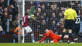 Chelsea Taklukkan Aston Villa