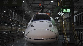 Rekor Kereta Peluru Tercepat Kembali ke Tangan China
