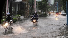BMKG Pantau Curah Hujan Pakai Satelit MTSAT