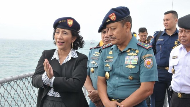Pemilik maskapai Susi Air tersebut menjelaskan alasannya untuk terjun langsung mengecek kapal Fu Yuan Yu untuk memastikan akurasi data yang KKP terima.