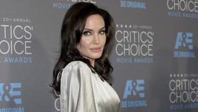 Harapan Angelina Jolie Usai Rilis Film Genosida di Kamboja