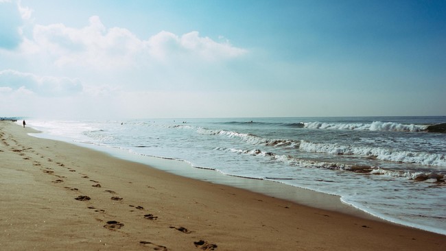 Warga California, AS, menggugat komisi pesisir yang memberi izin PLTN membuang limbah nuklir dekat dengan pantai.