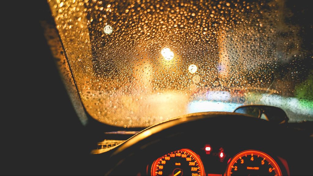 Pengemudi Viral Zig-zag di Tol Diciduk Polisi, Ujungnya Minta Maaf