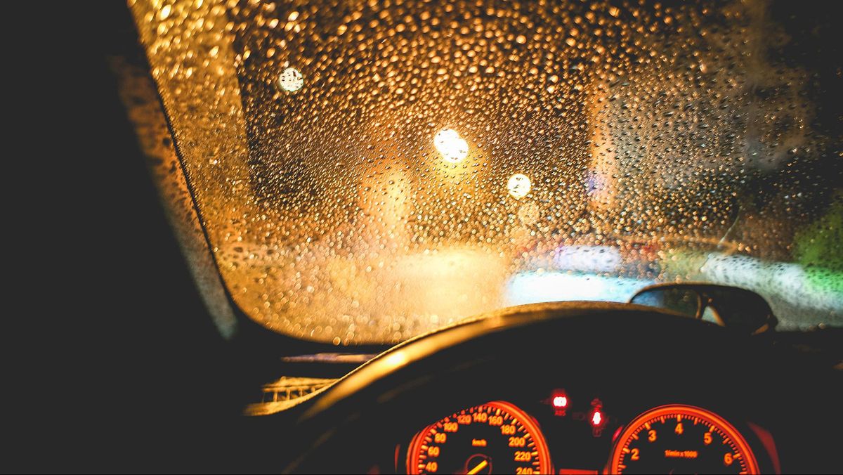 Pengemudi Viral Zig-zag di Tol Diciduk Polisi, Ujungnya Minta Maaf