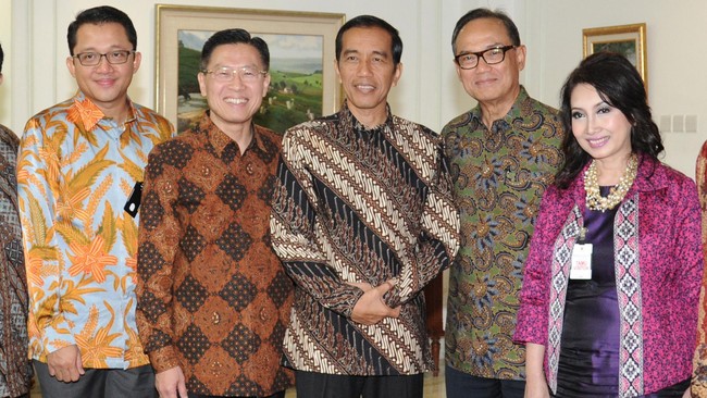 Kadin Indonesia menilai Presiden Joko Widodo sudah cukup baik merespons kebutuhan pelaku usaha selama tahun pertama kepemimpinannya.
