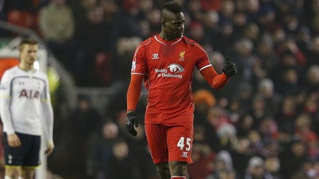 Mario Balotelli mencetak gol pertamanya di Liga Primer Inggris bersama Liverpool setelah melepaskan 48 tendangan ke gawang lawan musim ini.